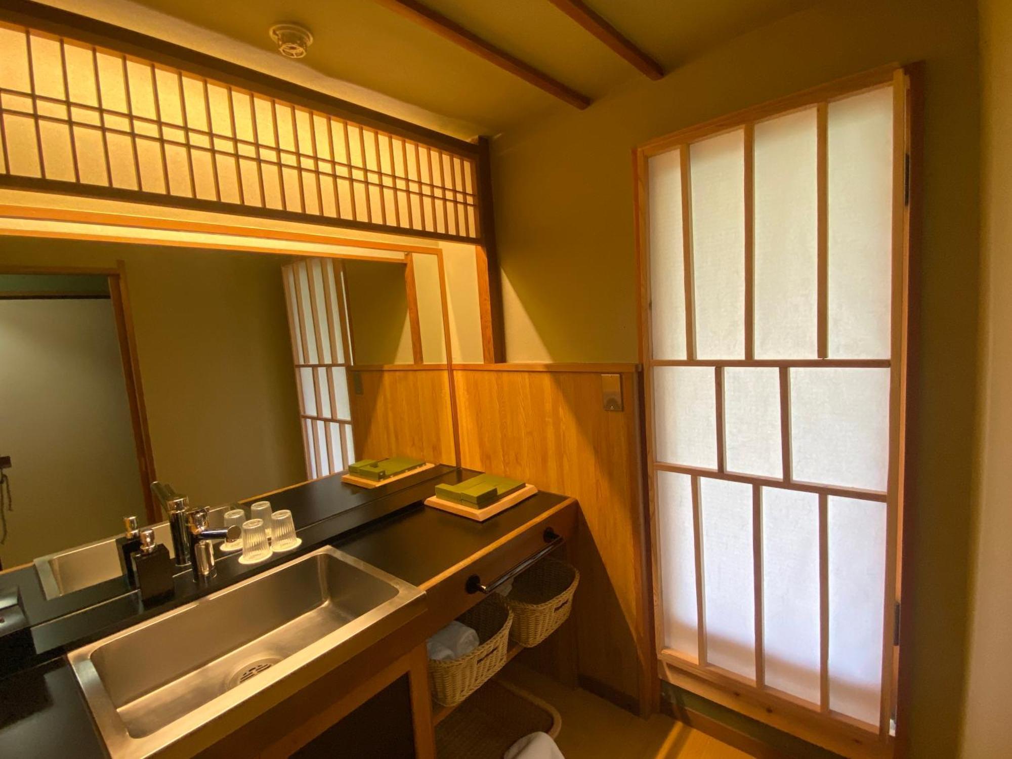 Wakamatsu Hakoneyugawara Hotel Exterior photo